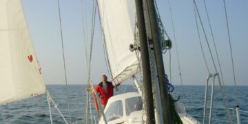 10 Inspirational Quotes About Sailing