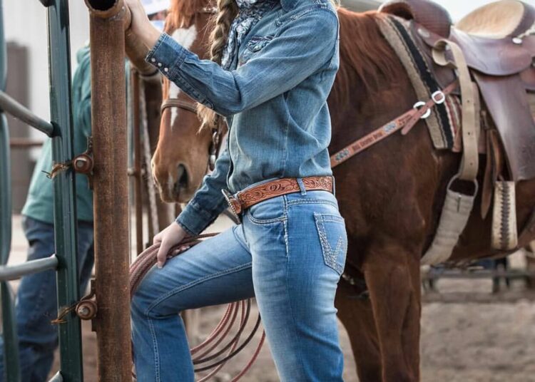 10 Cowgirl Inspirational Quotes